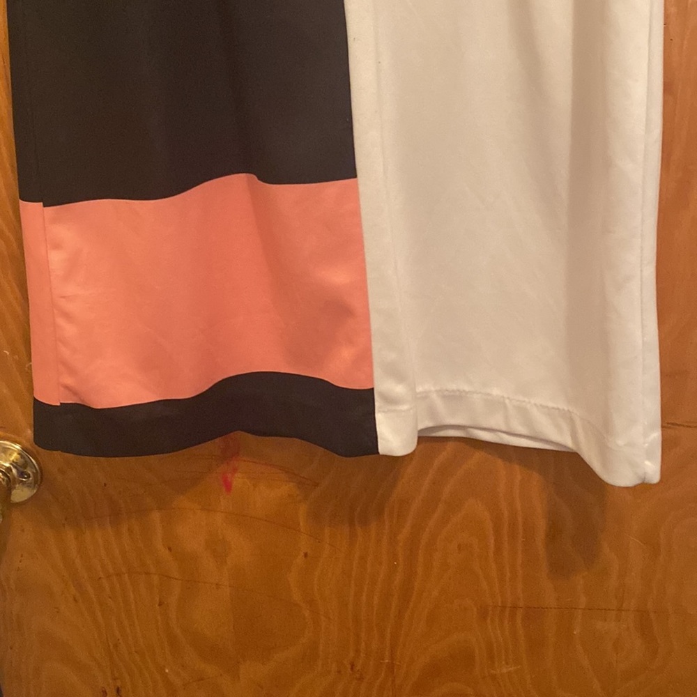 Dress - Picture 4 of 7